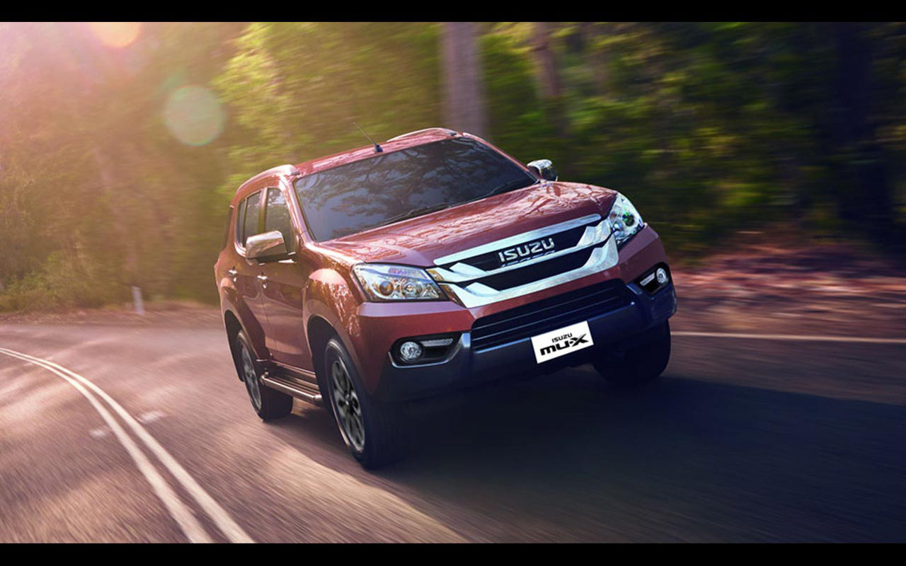 ISUZU MU X LS M 2017 SUV Drive